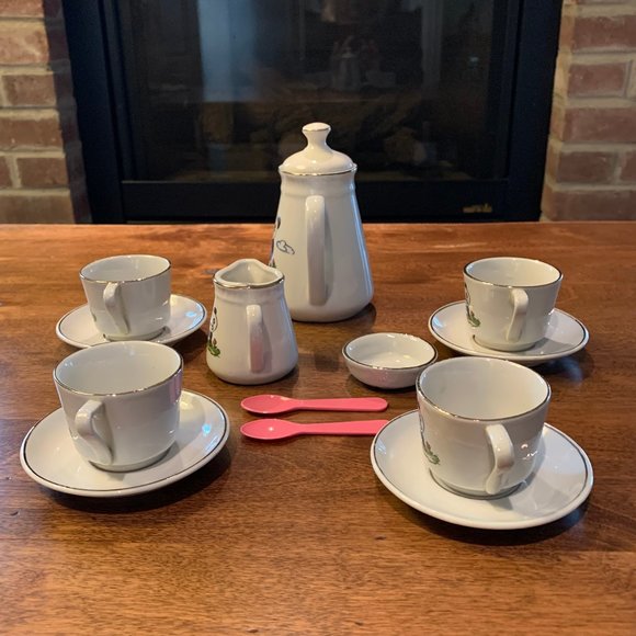 Vintage 1987 12 Piece Royal Kahla (Service for 4) Fine Porcelain Toy Tea Set - Picture 2 of 15